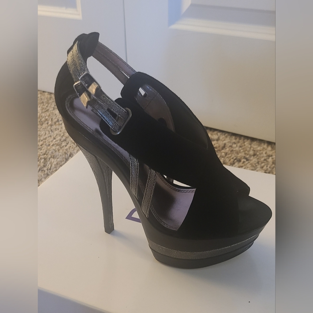 Bakers Size 6 Black And Silver Platform Stileto Y2K Heals - 6 1/2 inch heel - Picture 10 of 11